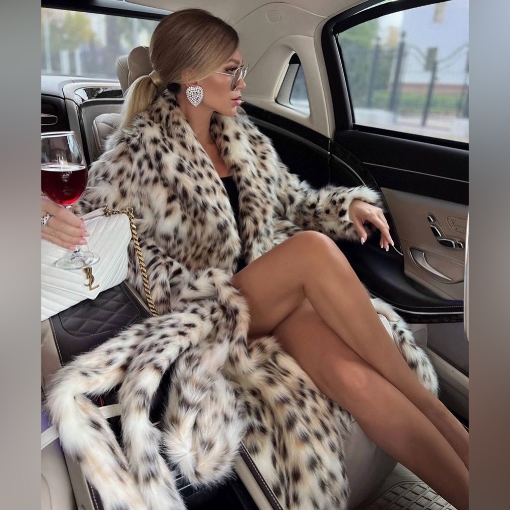 Luxury Faux Fur Coat Maxi Leopard Print Fashionable Animal Print Cardigan